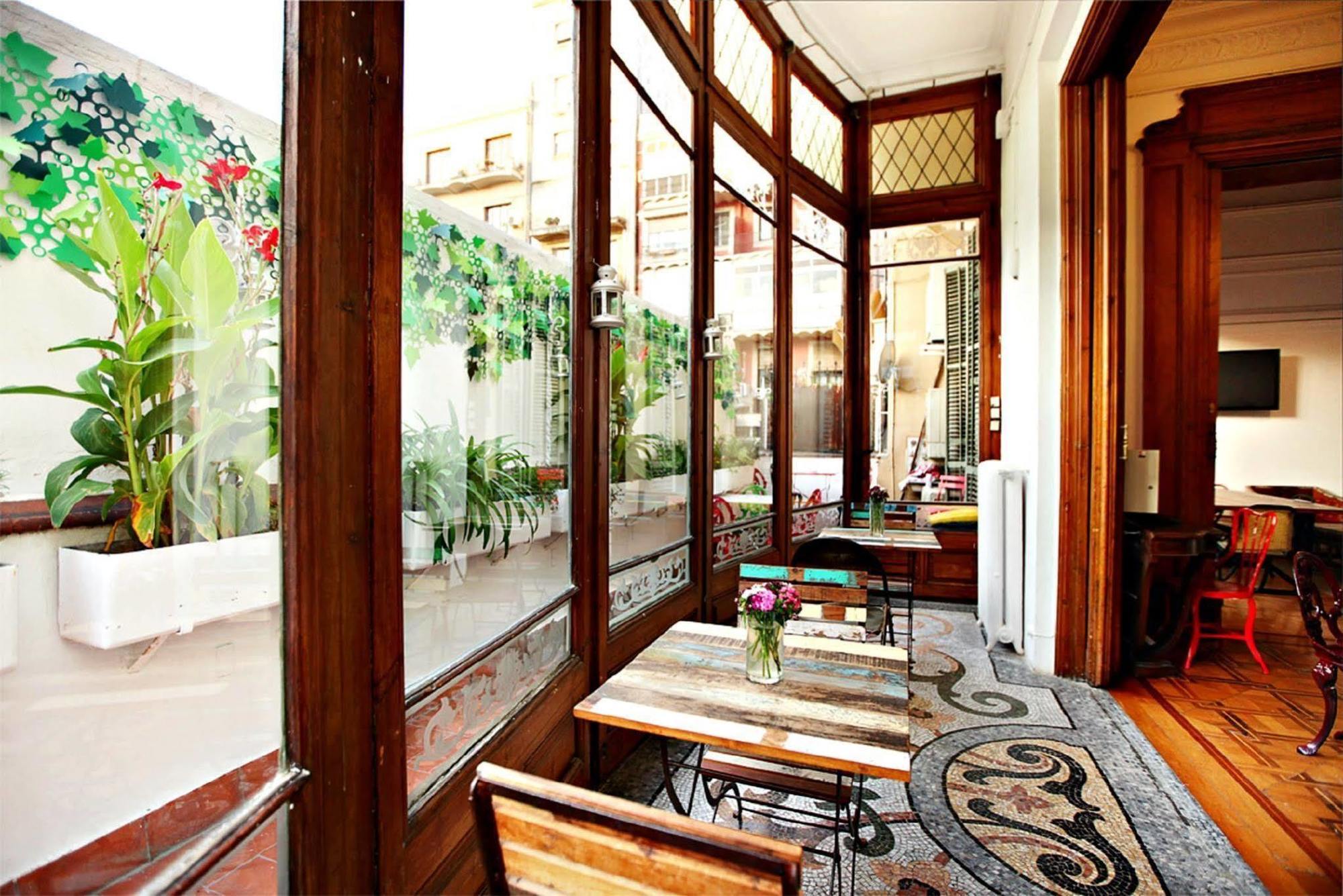 The Hipstel Paseo De Gracia Hostel Barcelona Exterior foto